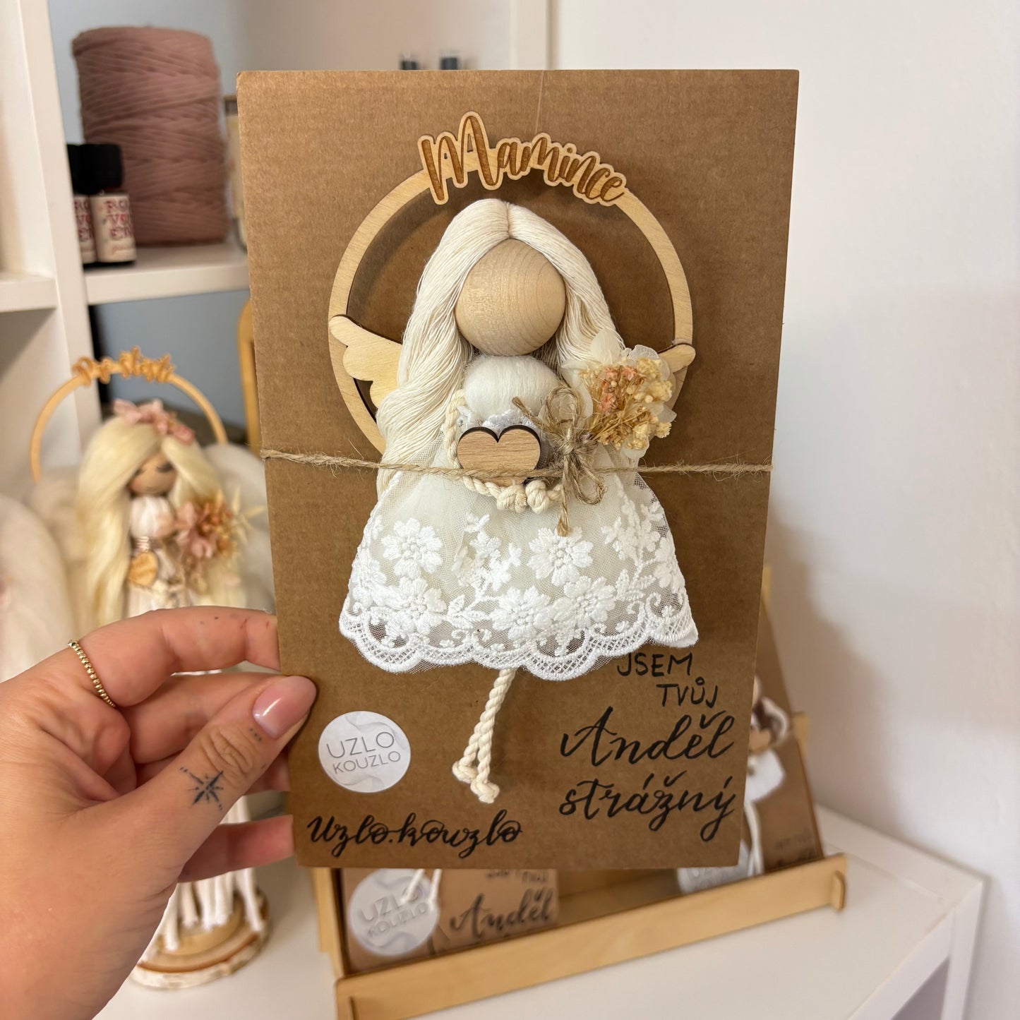 Andělka s tylovou sukénkou, Mamince