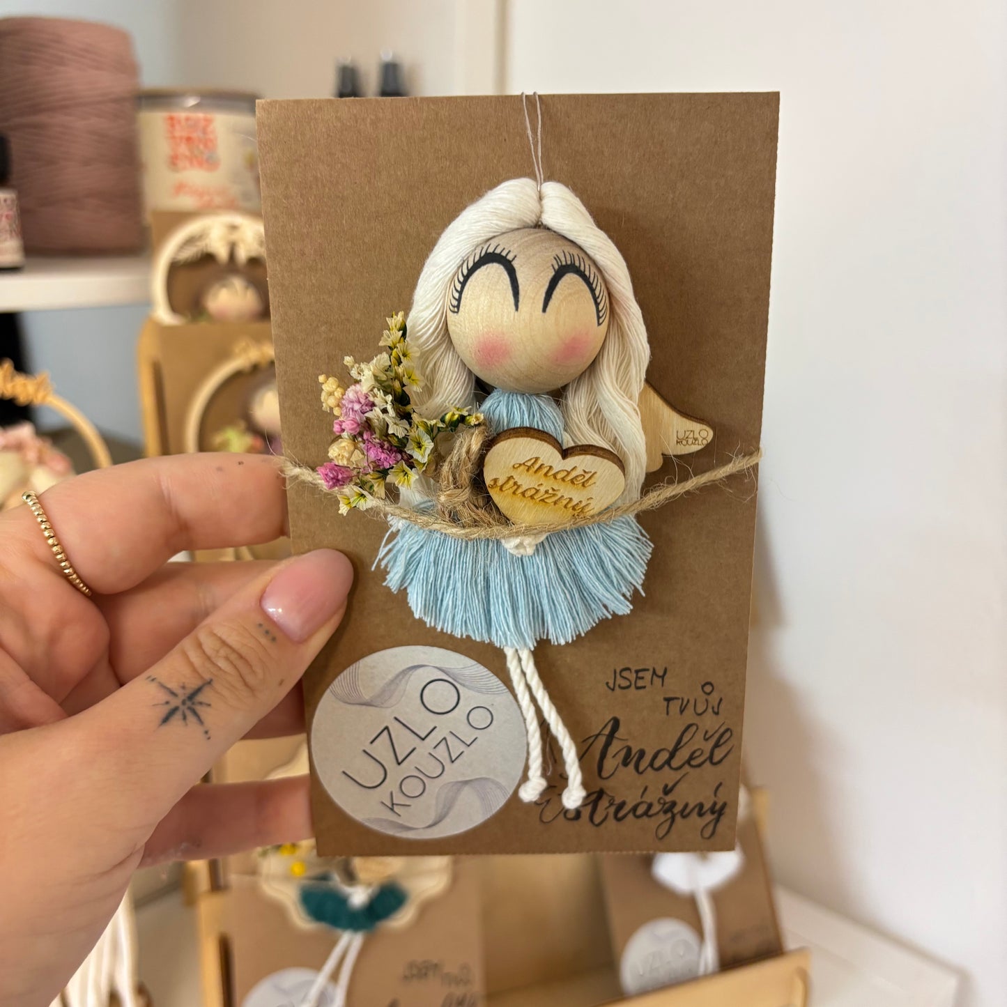 Andělka k zavěšení, modrá