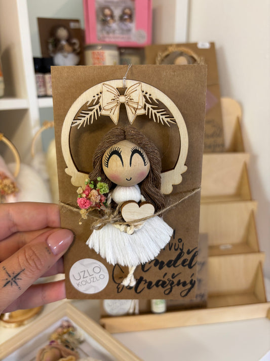 Vánoční andělka v kroužku, bílá