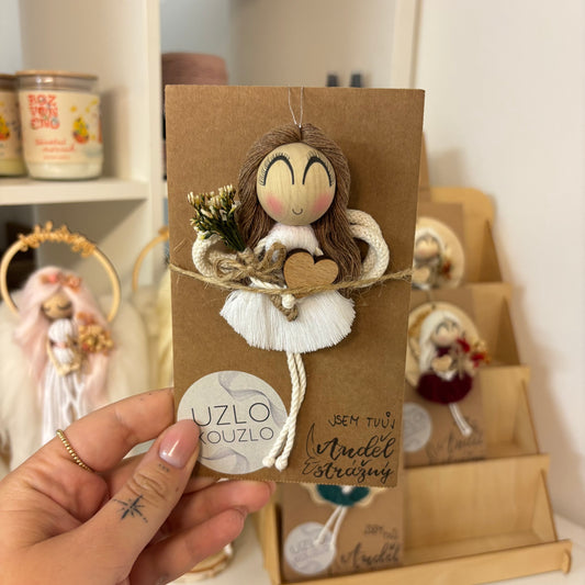 Andělka s jednoduchými křídly, bílá