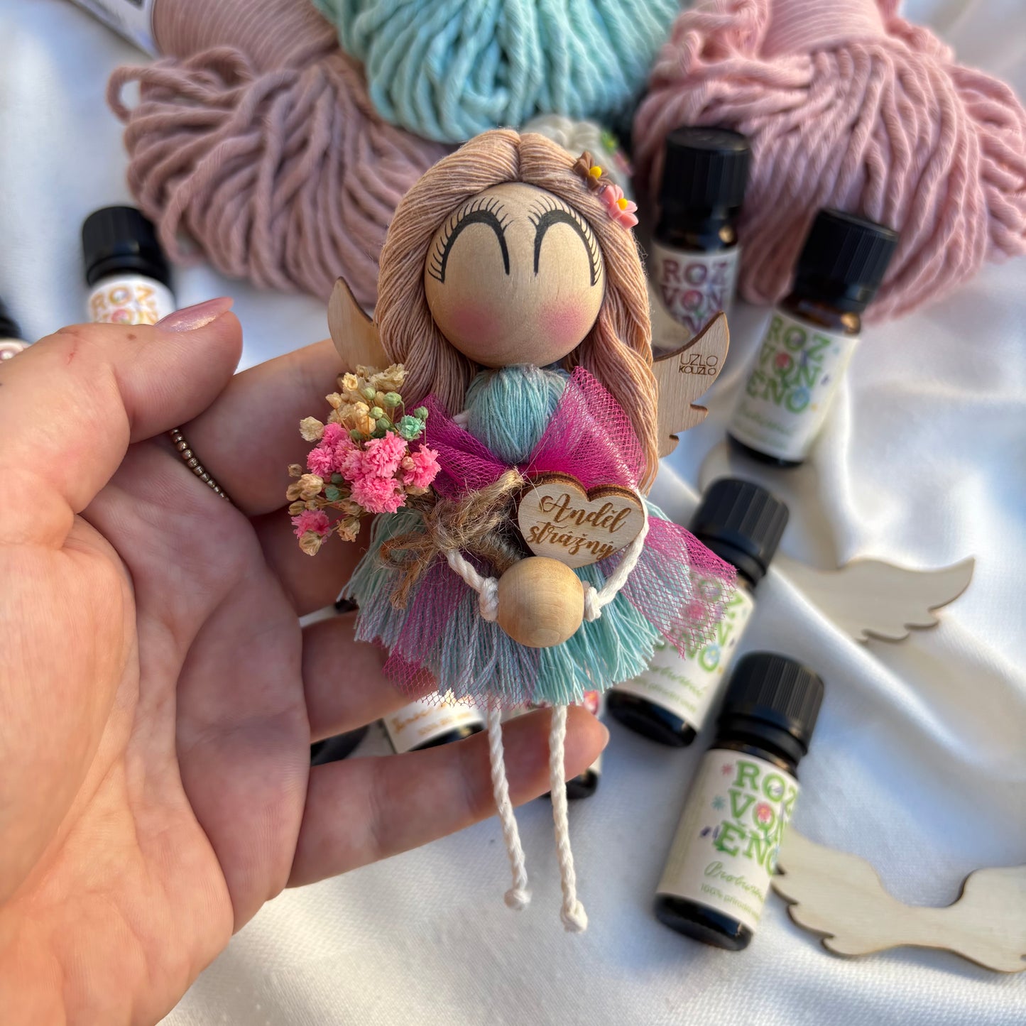 Aromadifuzér do auta s 100% bio olejem JEDINEČNÁ