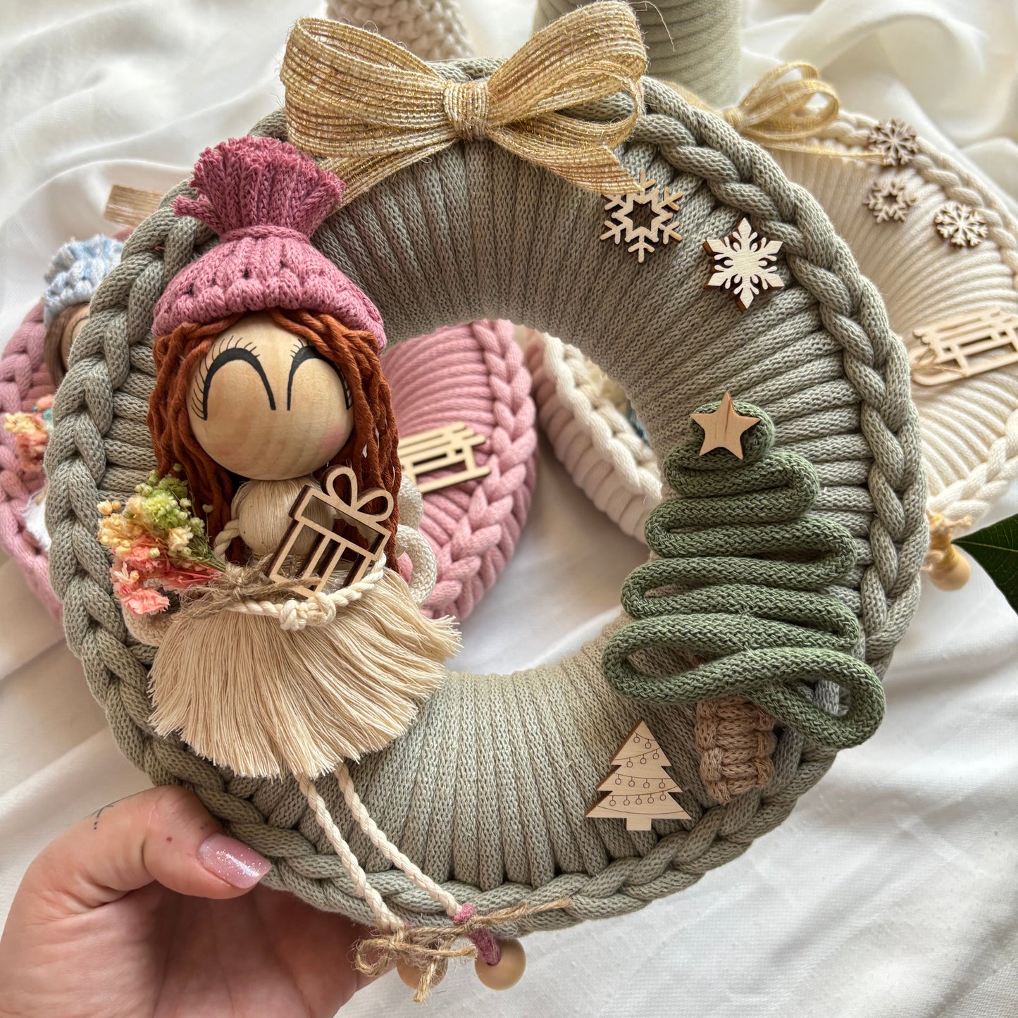 Zimní věnec s andělkou