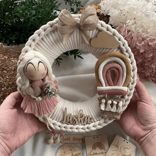 Celoroční věnec s andělkou