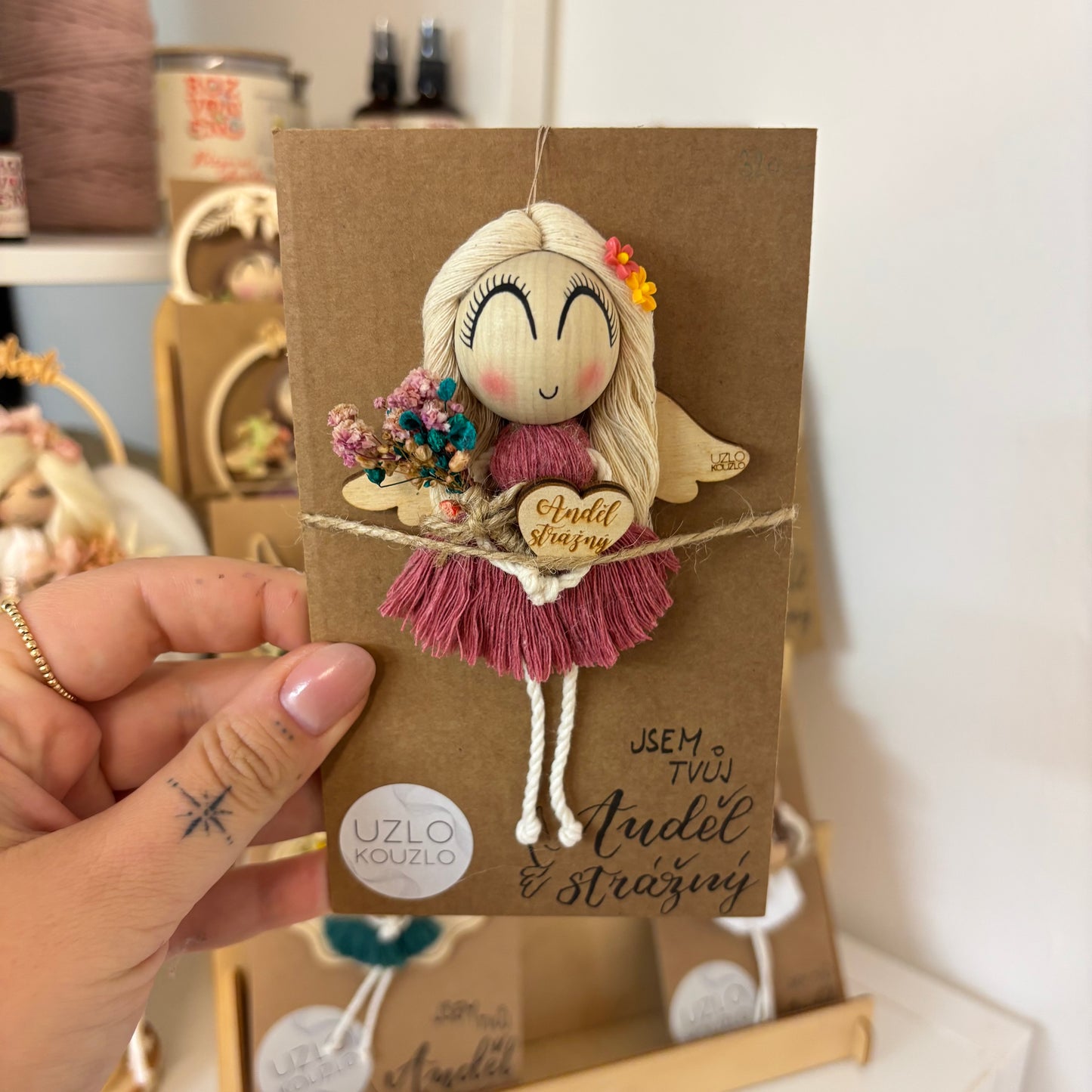 Andělka k zavěšení, růžová