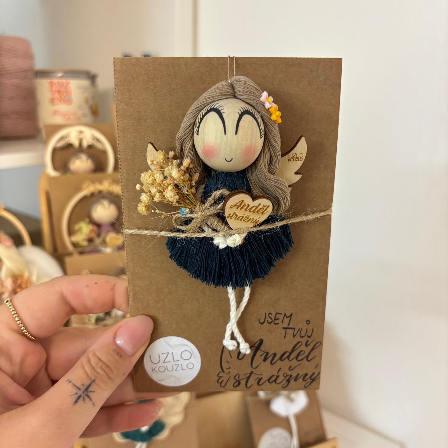 Andělka k zavěšení, petrolejová