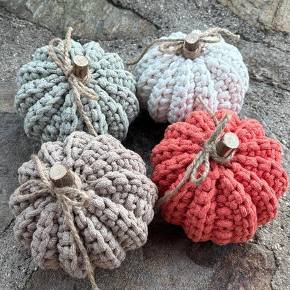 Podzimní dekorace - háčkovaná dýně