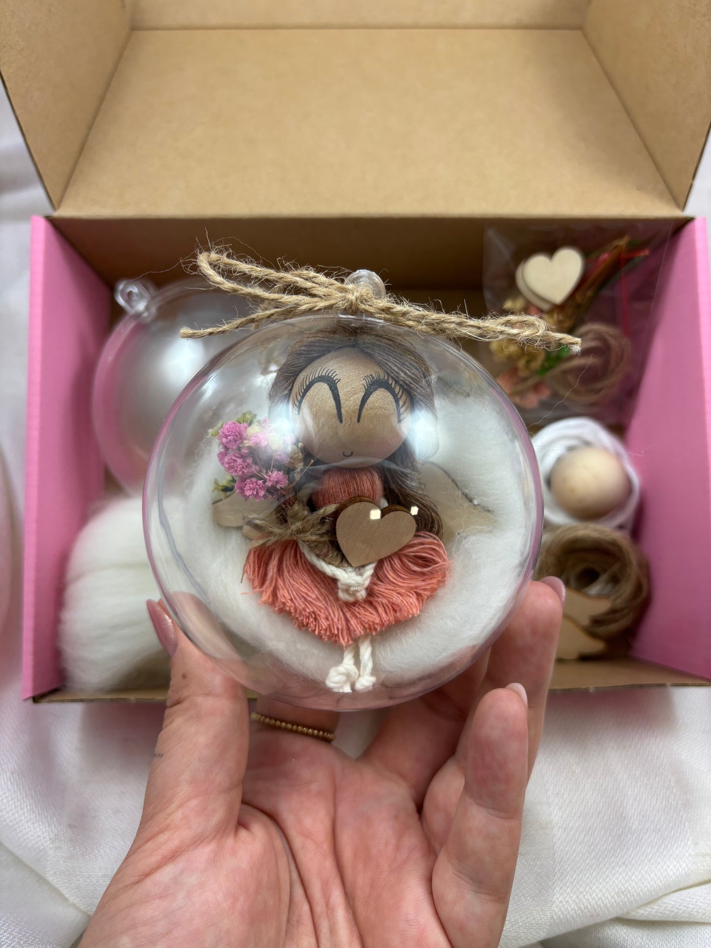 Kreativní sada: na výrobu 2 andělek “BLANKA”